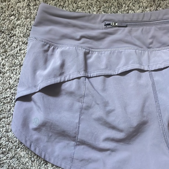 Lulu lemon running shorts - Picture 4 of 4